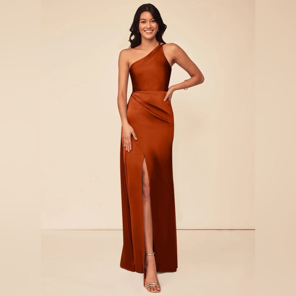 Azazie Maron Paprika
